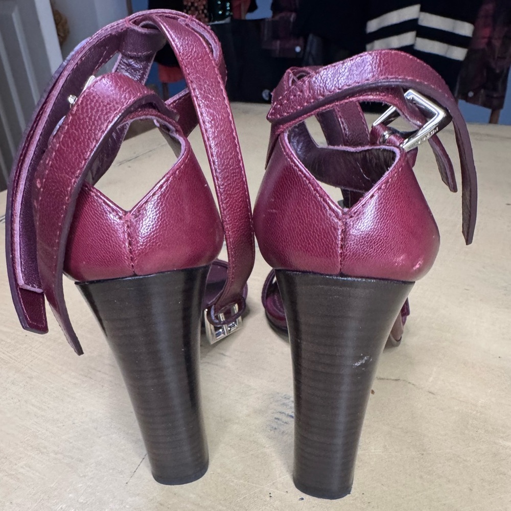 Prada Shoes - Picture 4 of 9